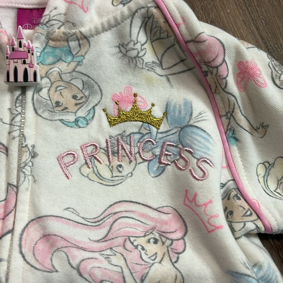 Disney princess jacket Girls size 7 Cream and pink zip up with castle zipper - Picture 3 of 16